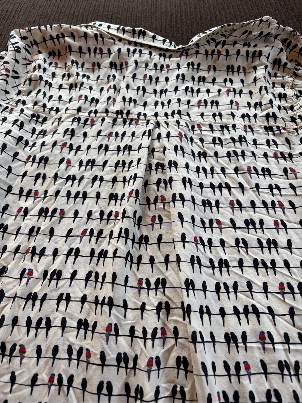 Jane and Delancey Birds on a Wire (Parrots) button front Roll-tab sleeve Blouse - Picture 15 of 17
